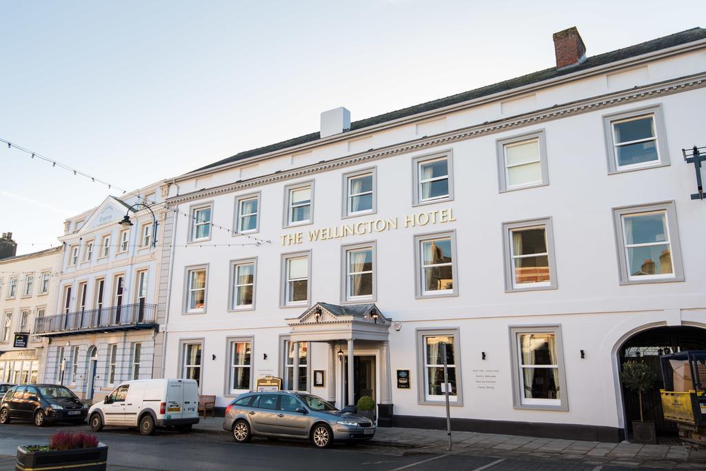The Wellington Hotell Brecon Exteriör bild