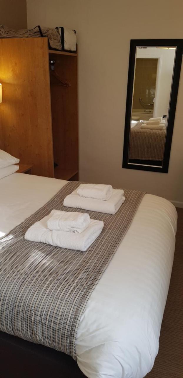 The Wellington Hotell Brecon Exteriör bild